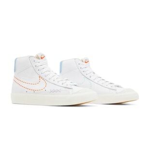 NWOT Nike 101 Women’s BLAZER MID '77